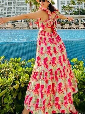 Peyton & Parker Bright Floral Ruffled Smocked Tie Back Maxi Dress Size Medium